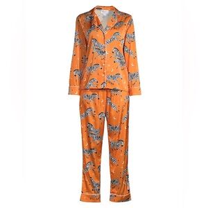 Saks Averie Two-Piece Zebra Print Pajama Set 🌀